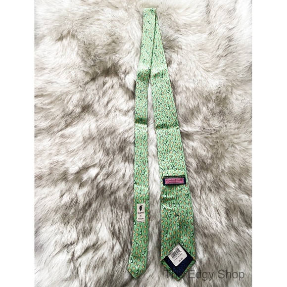 Vineyard Vines | Red Nosed Reinbeer Silk Tie - Picture 3 of 7